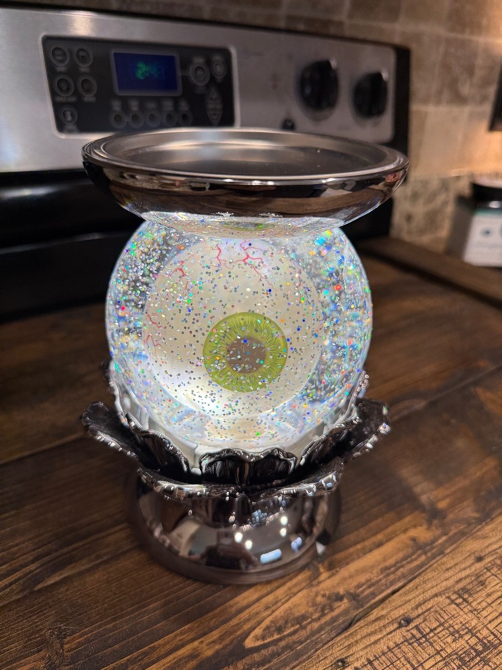 Bath & Body Works Moving Eye Snow Globe - Picture 3 of 5